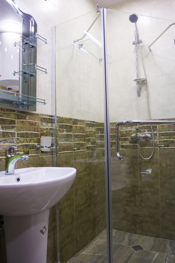 Apartament DENIS in apart-otel RESIDENC Batoemi Buitenkant foto